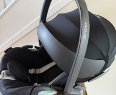 Cybex Cloud T Rotating car seat