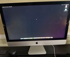 iMac 2020 - i9 - 64gb RAM - 512gb SSD - Cracked Screen