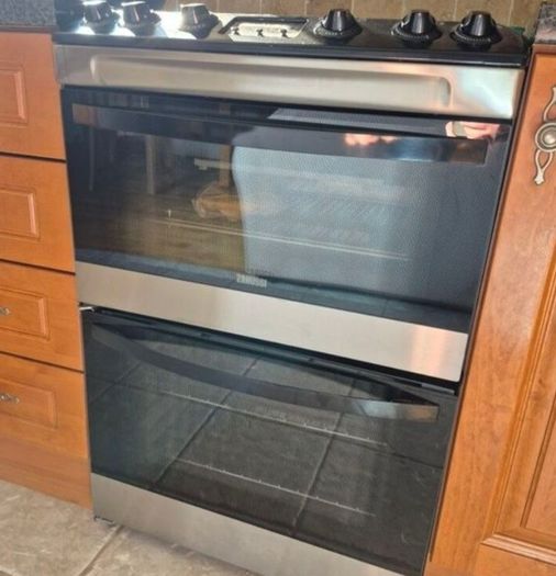 Zanussi gas cooker