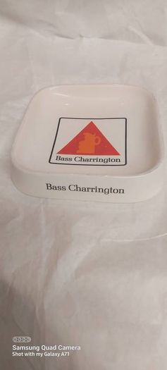 Old large vintage rare bass charrington ashtray rare item ,made by wade ,good condition, see pictures for condition,price includes post to anywhere in Ireland thank you, collectors item,,