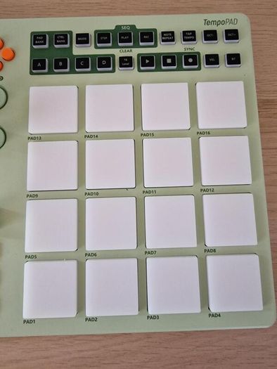 Synido TempoPAD C16 Wireless MIDI Controller Bluetooth Beat Maker MIDI 16-Pad