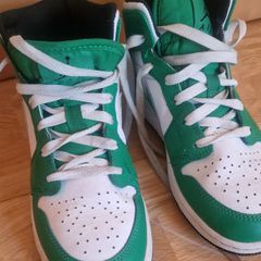 Air Jordan 1 Mid size 3.5
