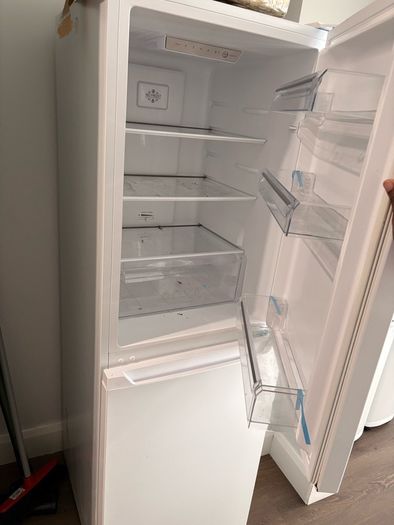 Belling fridge freezer