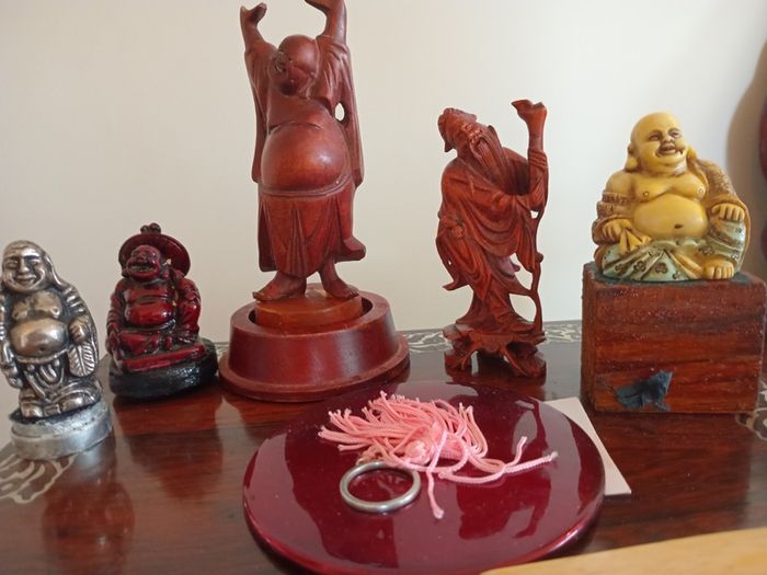 5 BUDDHA Vintage Carved Figurines.