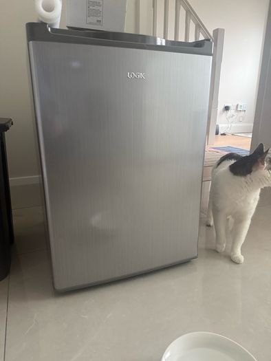 LOGIK mini fridge