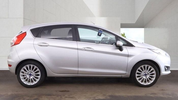 Ford Fiesta 1.0 E/b 125 Titanium Hatchback