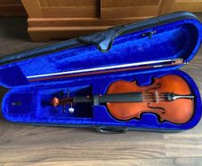 Child Violin in excellent condition