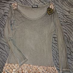 Grey "Guarapo" Top. Size 10