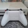 Xbox One S 500GB Bundle. Image 3
