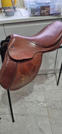 Stubben Saddle