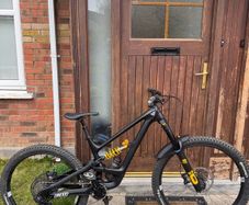 YT Capra Core 3 CF 2025 mullet