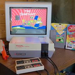 Nintendo NES Console Bundle | Fully Working | 2 Controllers, Zapper & 2 Games