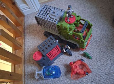 Imaginext jurassic world Hauler, Stygimoloch dinosaur cage & Owen figure, Claire and Gyrosphere action figure
