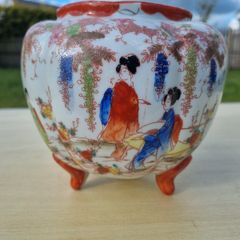 Vintage Japanese 3 Footed Hand Painted Biscuit Jar
