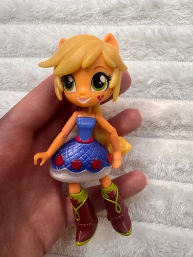 My Little Pony Equestria Girls Minis Fall Formal School Dance Applejack Used Please see photos