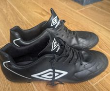 umbro football boots