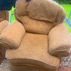 Free Armchairs