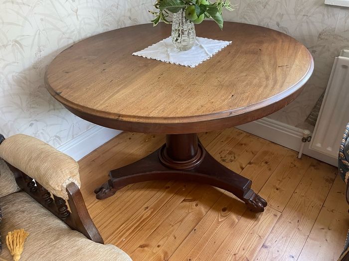 Antique Round Pedestal Dining Table
