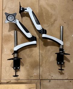 Amer Mounts Single arm mount for monitors