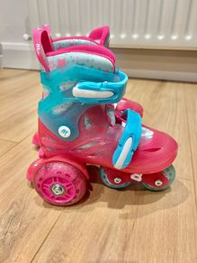 Rollerskaters Mia with LED wheels 9-12J