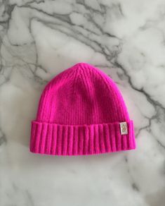 Brand-new Ladies Neon Pink Rona Lambswool Hat
