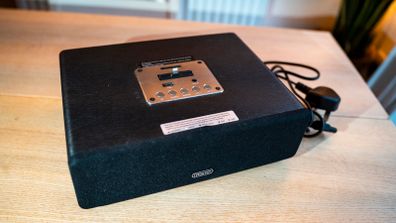 iWantit IBTLI17 Multi Functional Bluetooth Lightning Dock Speaker
