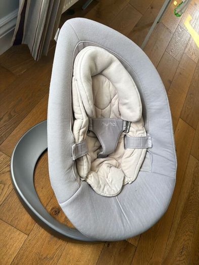 Nuna Leaf Curv - Swinging Chair
