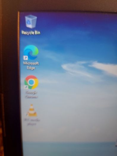 Lenovo Ideapad 300-15IBR, 15.6 inch Laptop, Intel Pentium CPU N3700, 1.6GHz, 8GB Ram, 128GB SSD, Windows 10, Microsoft Edge, Chrome and VLC