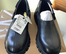 Zara, new, real leather ,uk6,Vibram sole