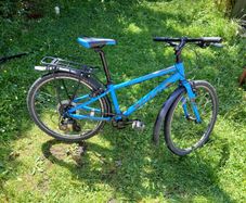 Giant kid's bike, age 7-13