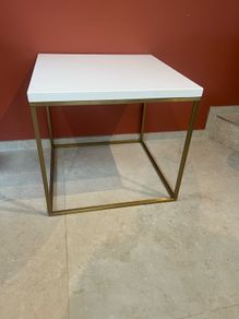 Side table/coffee table