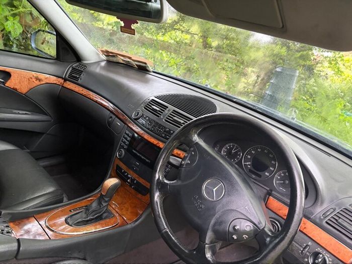 Mercedes-Benz E-Class 2003