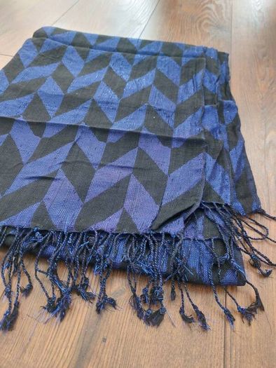 Lot of 8 scarves