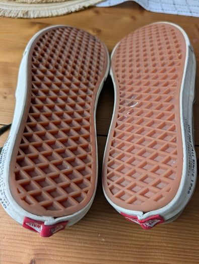 BNWT Vans Era 66 Supply (Vetiver) Size Eu 41