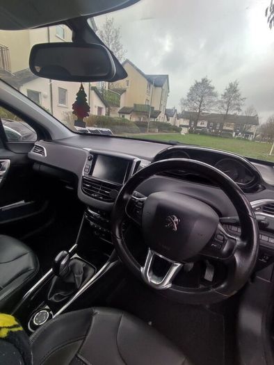Price Drop// Peugeot 2008 2014