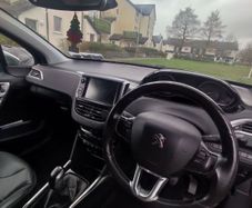 Price Drop// Peugeot 2008 2014