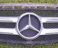 Mercedes E Class W213 AMG Line Grill