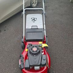 lawnmower  repairs  and  servicing