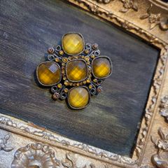 Brooch