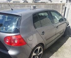 08 Volkswagen golf for breaking