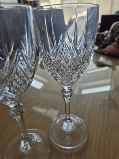 Wine glasses 2 Crystal Darques and 2 Galway glasses