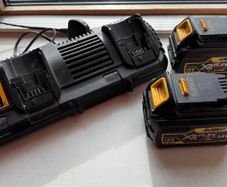 Dewalt batteries and dual charger