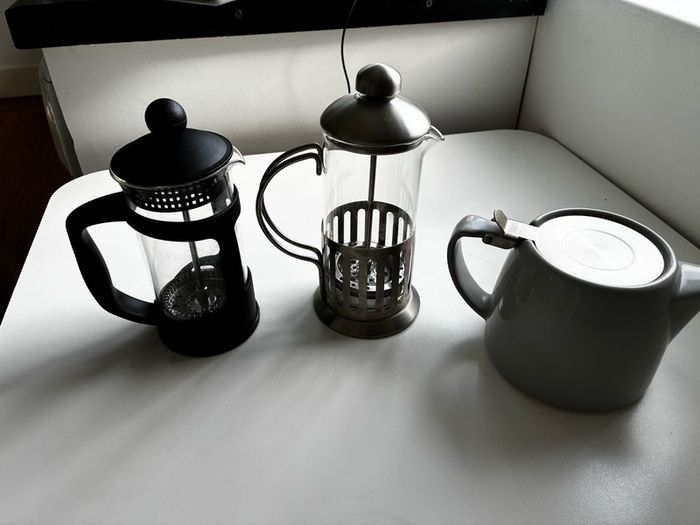 french press x 2 and tea pot