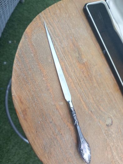 Silver handle letter opener, with original box. D18 Post 8e