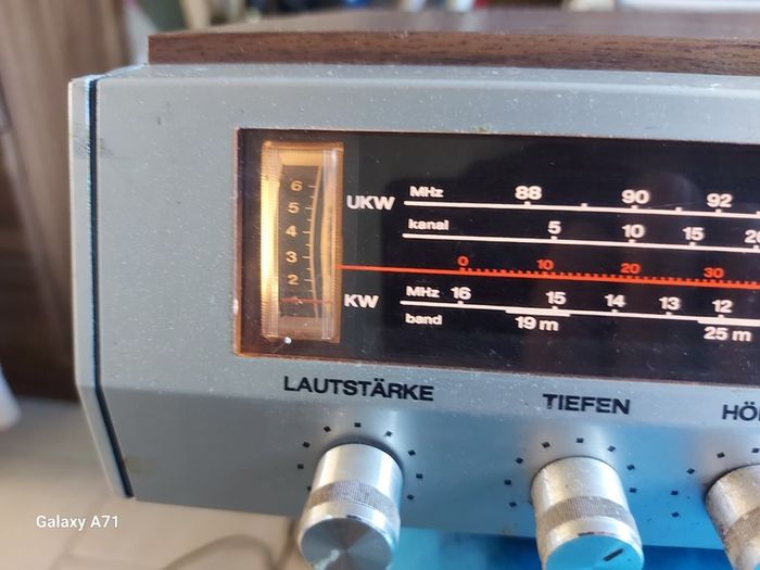 Telefunken Cavatine 201, Mw, Lw Radio plus Tape Deck, German Model in German Language, Powers on and off