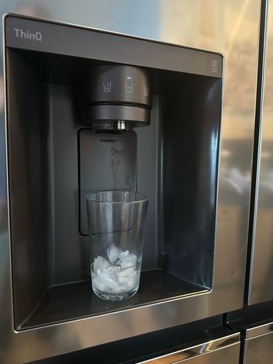 LG American Style Fridge Freezer 635L  Ice and Water