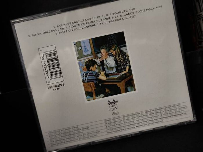 Led Zeppelin ! Presence ! CD ! Digitally Remastered !