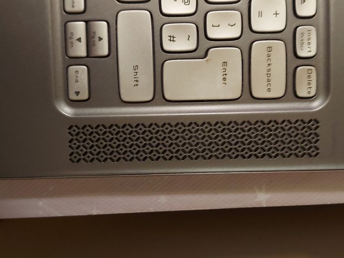 DELL XPS 14z, Intel Core i5-2430M CPU, 2.4GHz, 6GB Ram, 500GB HDD, Windows 10 Pro, Microsoft Edge, Chrome and VLC