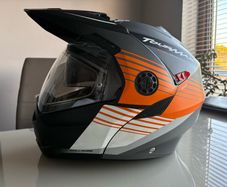 Caberg tourmax helmet