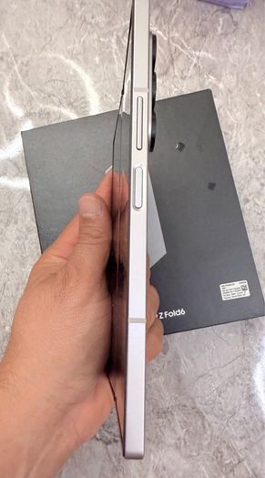 samsung galaxy fold 6 silver color 256gb 12gb ram very fast phone